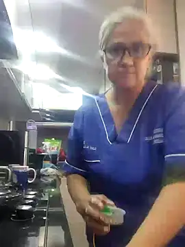 Edged Hot69 online show from December 2024 04:10:02 PM