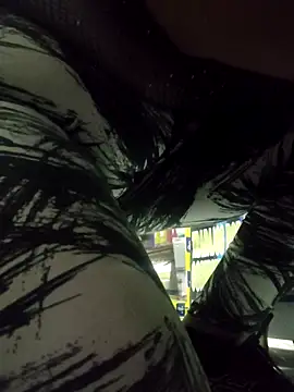 Edged Hot69 online show from September 2025 12:03:02 AM