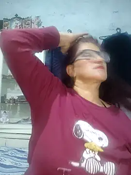 Edged Hot69 online show from October 2025 02:34:01 AM