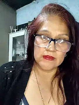 Edged Hot69 online show from November 2025 09:31:02 PM