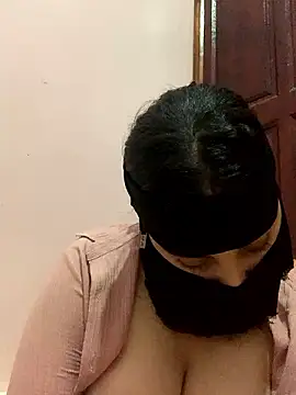 Snapshot of Miss-Soka chatting on December 2024 12:34:01 AM Miss-Soka online show from December 2024 12:34:01 AM