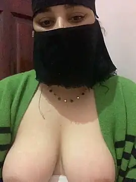 Snapshot of Miss-Soka chatting on December 2024 06:52:01 AM Miss-Soka online show from December 2024 06:52:01 AM