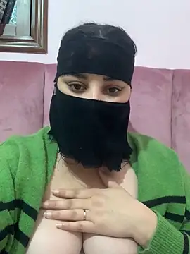 Snapshot of Miss-Soka chatting on February 2025 06:43:02 AM Miss-Soka online show from February 2025 06:43:02 AM