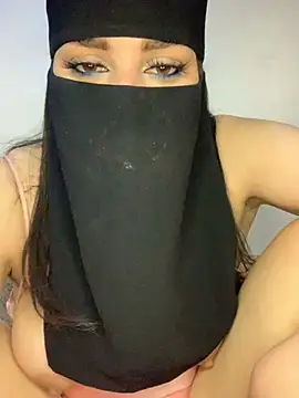 Miss-Soka online show from April 2026 12:46:02 AM