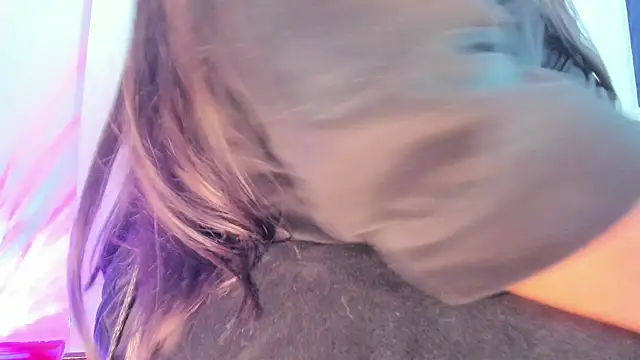 emiily15   online show from March 2025 08:59:01 PM