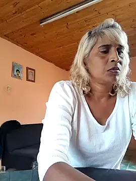 Goodgirlsue 77 online show from February 2025 01:51:02 PM