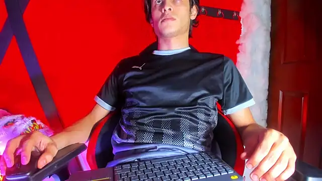 LilOwen  online show from April 2026 08:26:01 PM