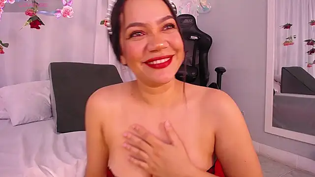 Snapshot of CherylFoster chatting on February 2025 11:41:02 PM CherylFoster online show from February 2025 11:41:02 PM