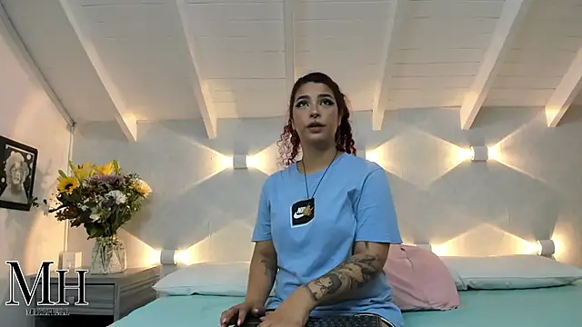 MizzHell online show from October 2025 12:44:02 PM