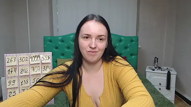 IsabelBlackberry online show from January 2025 12:19:02 PM