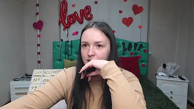 IsabelBlackberry online show from February 2025 03:31:02 PM