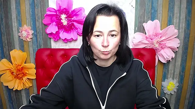 Snapshot of MarieSho chatting on October 2025 05:12:01 PM MarieSho online show from October 2025 05:12:01 PM