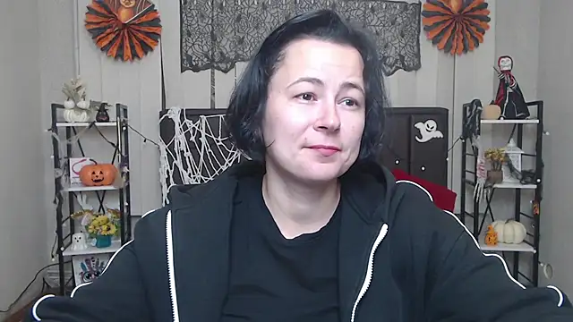 Snapshot of MarieSho chatting on October 2025 07:12:01 AM MarieSho online show from October 2025 07:12:01 AM