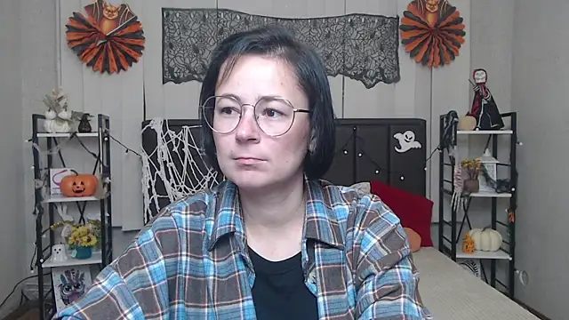 Snapshot of MarieSho chatting on October 2025 07:21:02 AM MarieSho online show from October 2025 07:21:02 AM