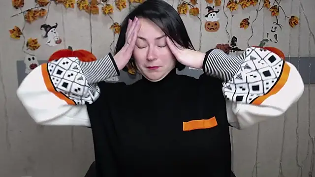 Snapshot of MarieSho chatting on November 2025 07:08:02 AM MarieSho online show from November 2025 07:08:02 AM