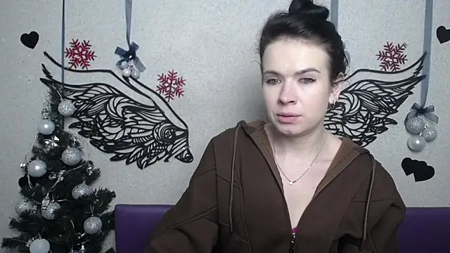 JasmineKouch online show from December 2025 07:53:02 PM