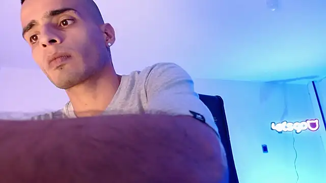 crosnosCarter online show from January 2025 02:15:01 AM