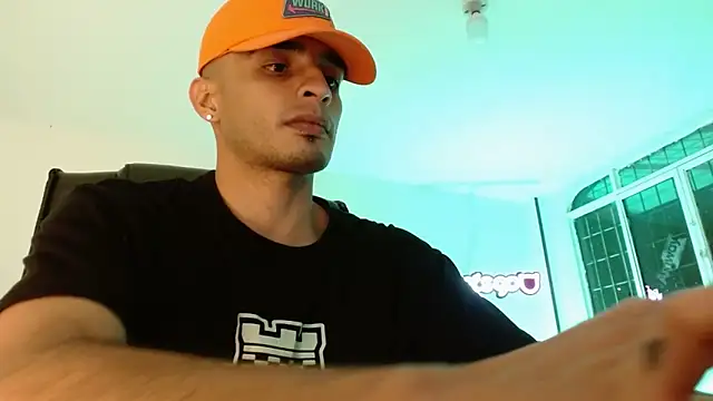crosnosCarter online show from February 2025 12:35:01 AM