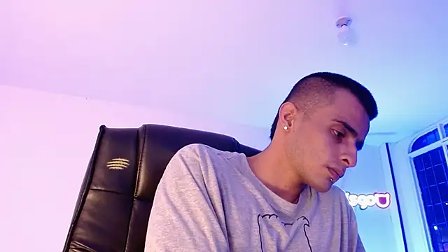 crosnosCarter online show from February 2025 06:39:01 AM