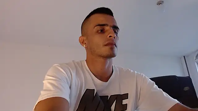 crosnosCarter online show from February 2025 10:42:02 PM