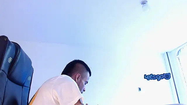crosnosCarter online show from March 2025 08:08:01 PM