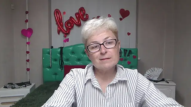 EmiliaGree online show from September 2025 05:13:01 PM