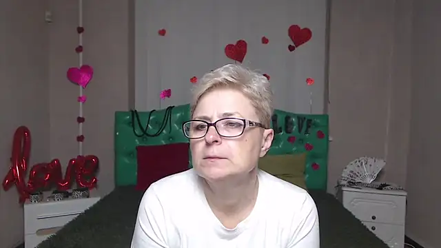 EmiliaGree online show from November 2025 06:07:01 PM