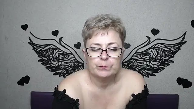 EmiliaGree online show from April 2026 07:58:02 PM