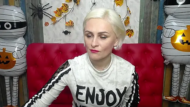 OliviaHorst online show from October 2025 06:14:02 PM