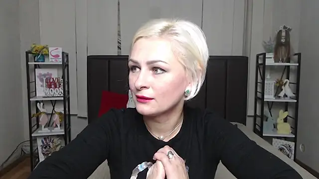 OliviaHorst online show from November 2025 07:21:02 AM