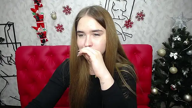 Snapshot of LauraHlot chatting on January 2025 01:11:01 AM LauraHlot online show from January 2025 01:11:01 AM
