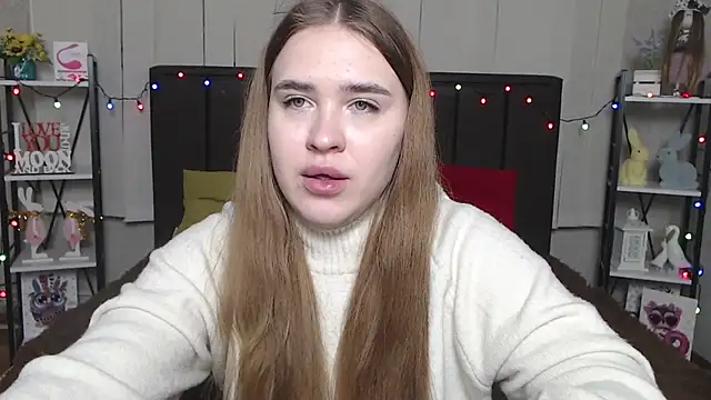 Snapshot of LauraHlot chatting on January 2025 12:36:01 AM LauraHlot online show from January 2025 12:36:01 AM