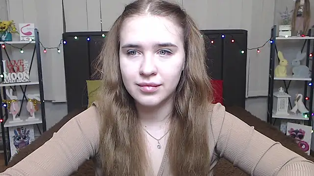 Snapshot of LauraHlot chatting on January 2025 07:20:01 PM LauraHlot online show from January 2025 07:20:01 PM