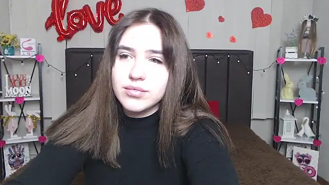Snapshot of LauraHlot chatting on February 2025 09:48:01 PM LauraHlot online show from February 2025 09:48:01 PM
