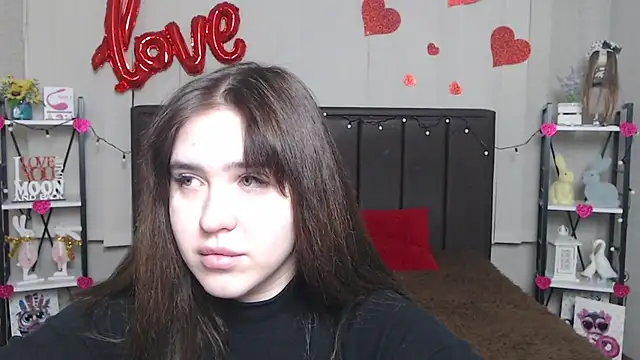 Snapshot of LauraHlot chatting on February 2025 12:52:02 AM LauraHlot online show from February 2025 12:52:02 AM