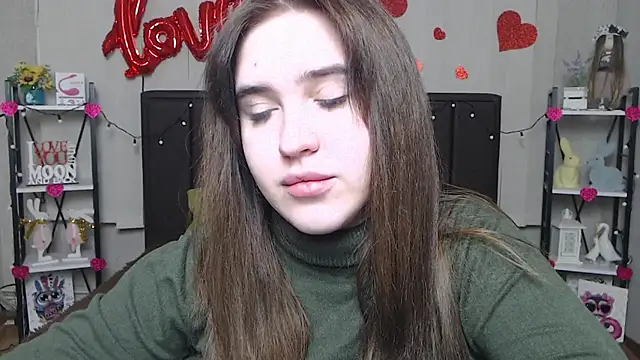 Snapshot of LauraHlot chatting on February 2025 05:02:01 AM LauraHlot online show from February 2025 05:02:01 AM