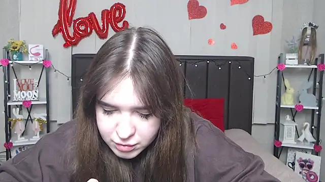 Snapshot of LauraHlot chatting on February 2025 12:25:02 AM LauraHlot online show from February 2025 12:25:02 AM