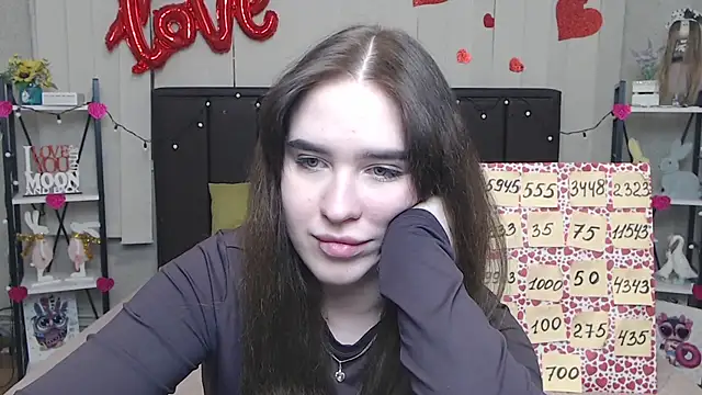 Snapshot of LauraHlot chatting on March 2025 03:40:02 PM LauraHlot online show from March 2025 03:40:02 PM