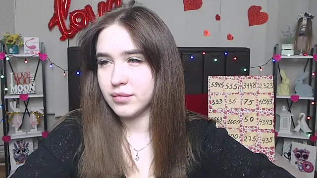 Snapshot of LauraHlot chatting on March 2025 10:33:02 AM LauraHlot online show from March 2025 10:33:02 AM