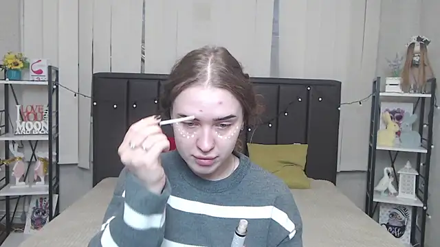 Snapshot of LauraHlot chatting on September 2025 05:56:01 AM LauraHlot online show from September 2025 05:56:01 AM