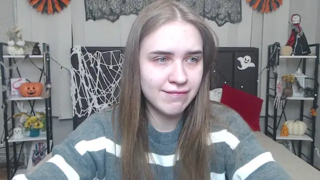 Snapshot of LauraHlot chatting on October 2025 05:31:02 PM LauraHlot online show from October 2025 05:31:02 PM