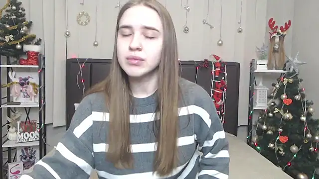 LauraHlot online show from December 2025 06:44:01 AM