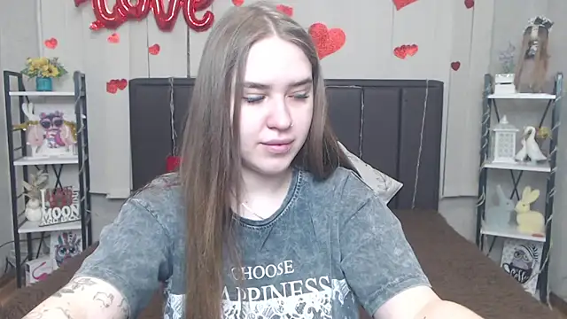 Snapshot of LauraHlot chatting on May 2026 05:48:01 AM LauraHlot online show from May 2026 05:48:01 AM