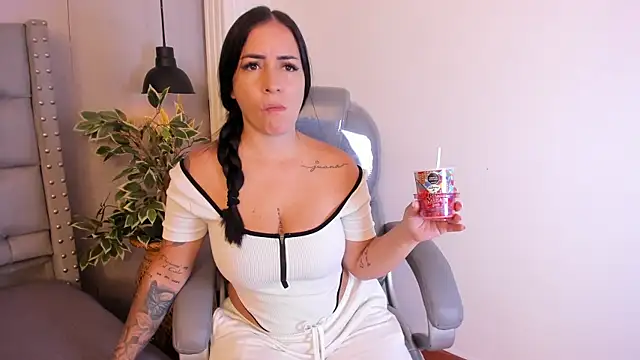 Sofia  rivera online show from April 2026 12:20:01 PM