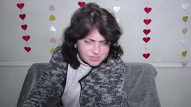 Snapshot of LuciaMii chatting on February 2025 12:19:02 AM LuciaMii online show from February 2025 12:19:02 AM