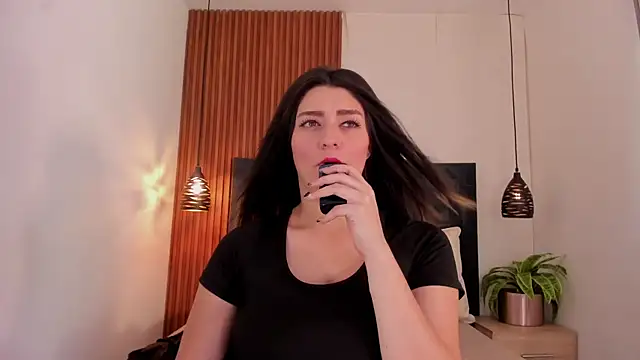 SARA STONE17 online show from December 2024 07:36:01 PM