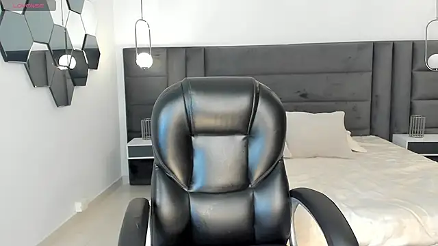 ValeriaVelvet online show from January 2026 12:21:01 PM