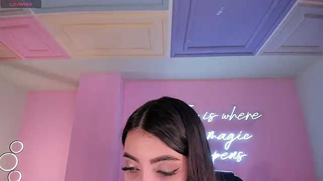 ValeriaVelvet online show from April 2026 11:15:01 AM