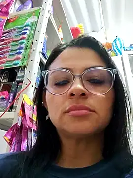 Linda Lars online show from December 2025 03:51:02 PM