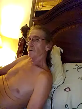 Snapshot of coolbrease10 chatting on October 2025 05:43:02 AM coolbrease10 online show from October 2025 05:43:02 AM